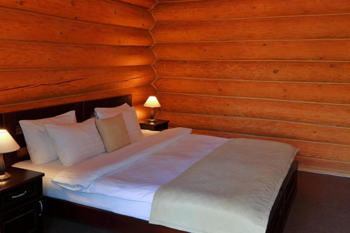 Resort Stariy Prud Pylypovychi Εξωτερικό φωτογραφία
